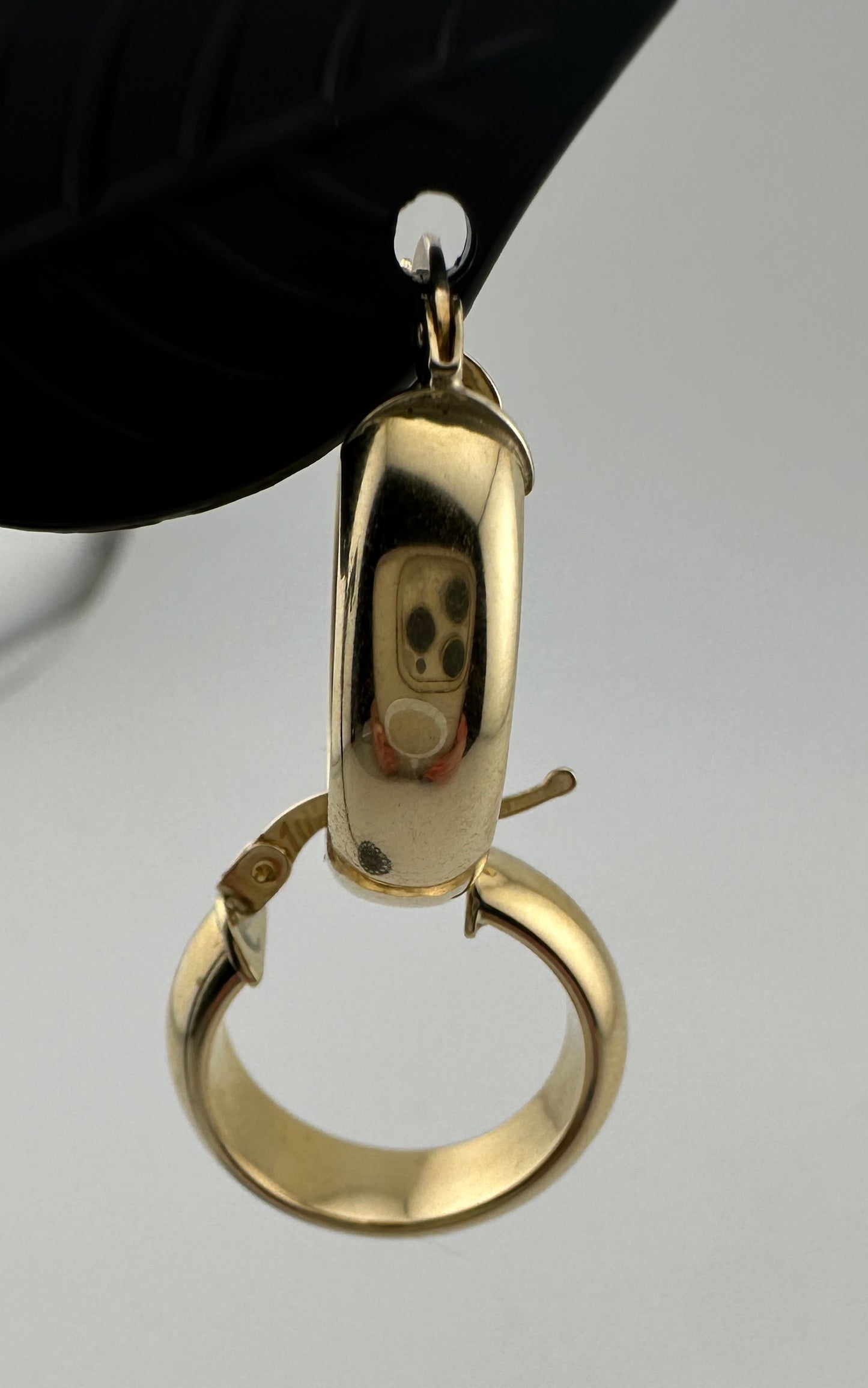 10K Gold Polished Hoop Earrings