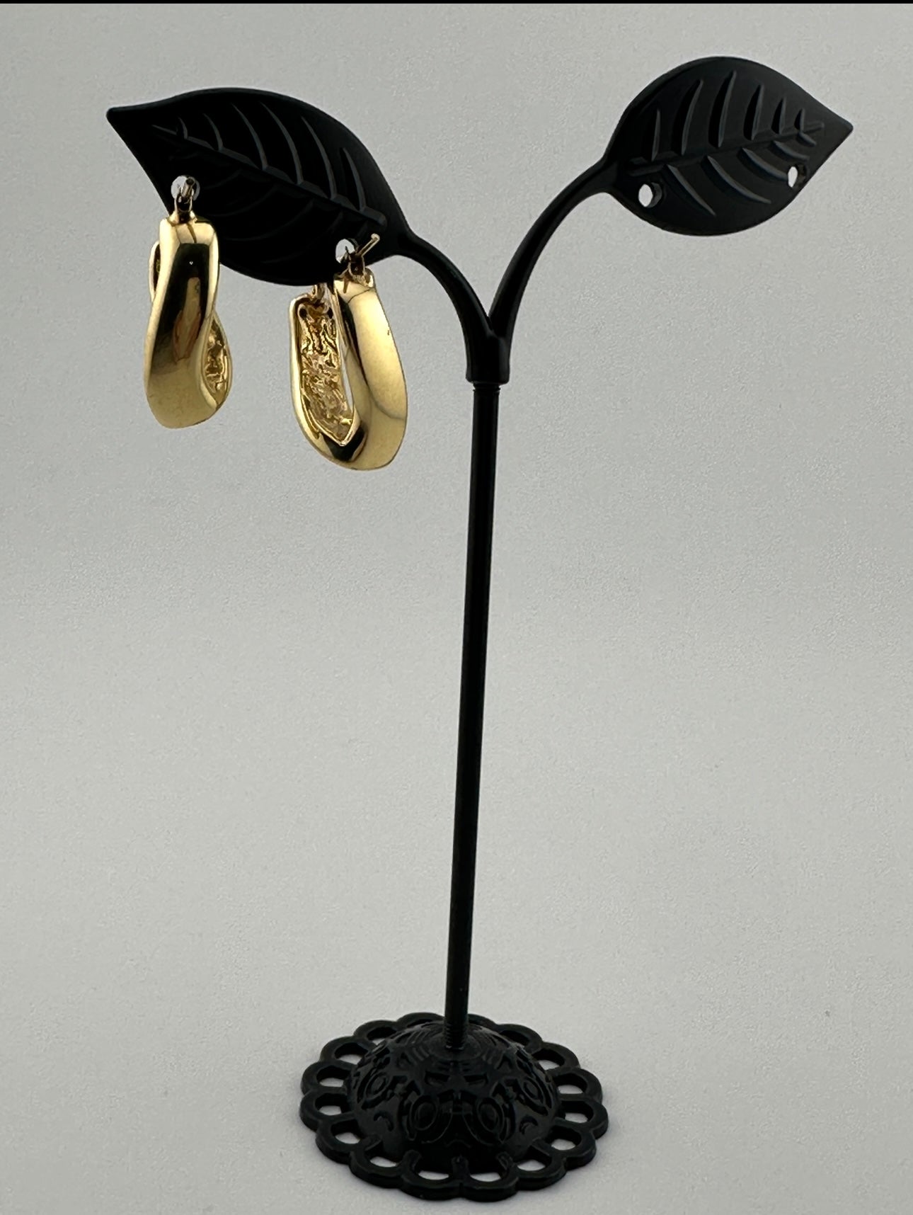Twisted gold hoop earrings 10k